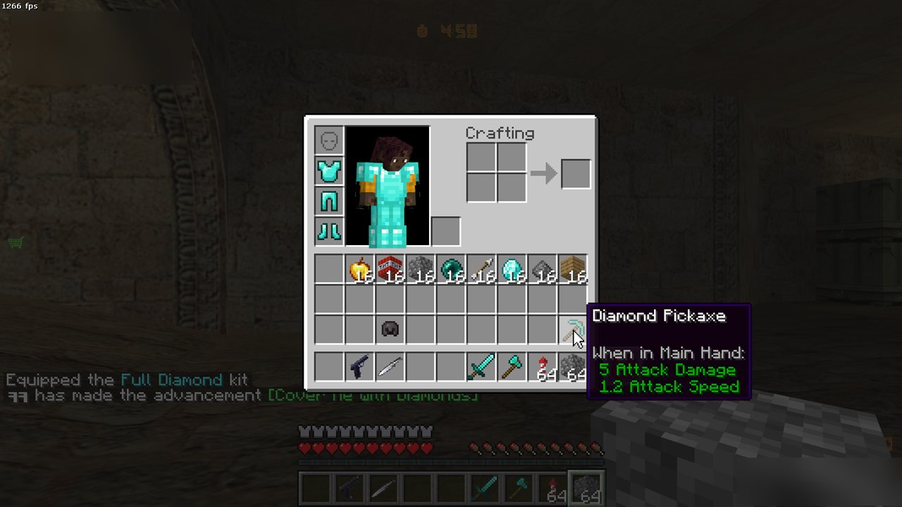 The survival inventory with diamond armor equipped and a Diamond Pickaxe tooltip